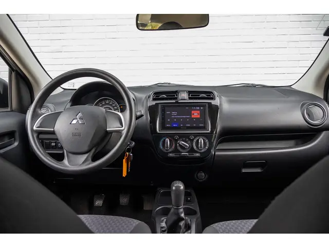 Mitsubishi Space Star 1.0 Cool+ 2018 Benzine 2