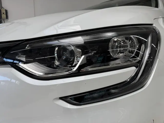 Renault Mégane Estate 1.3 TCe Bose 2019 Benzine 26