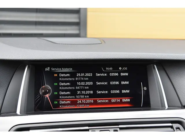 BMW 5 Serie Touring 520i Executive 2016 Benzine 22