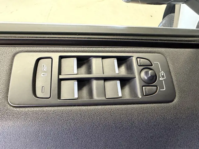 Land Rover Discovery Sport 2.0 TD4 HSE 2016 Diesel 9