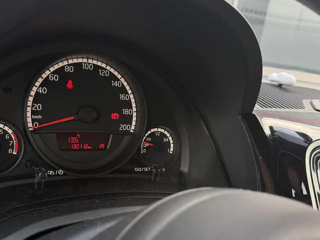 Volkswagen up! 1.0 move up! BlueMotion 2015 Benzine 18