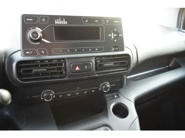 Toyota ProAce CITY 1.5 D-4D Cool Comfort 2020 Diesel 20
