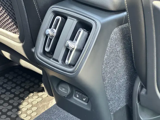 Volvo XC40 1.5 T3 R-Design 2019 Benzine 23
