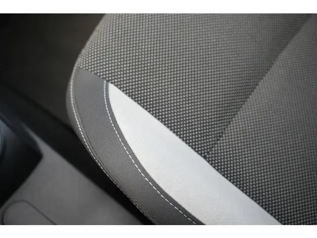 Renault Clio 2.0 RS 2013 Benzine 30