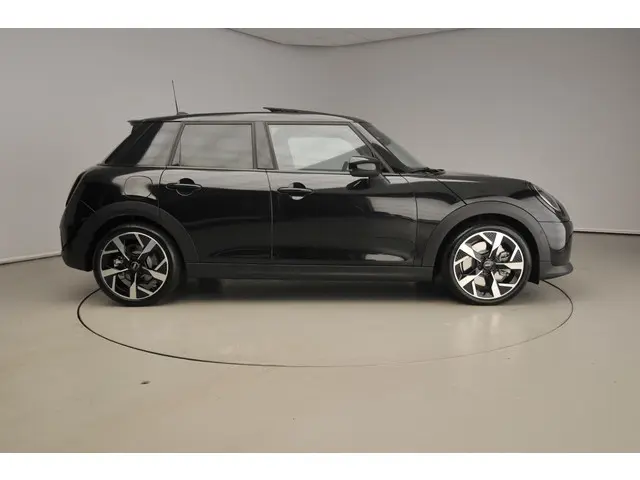 MINI 5-Deurs Cooper S 2025 Benzine 4