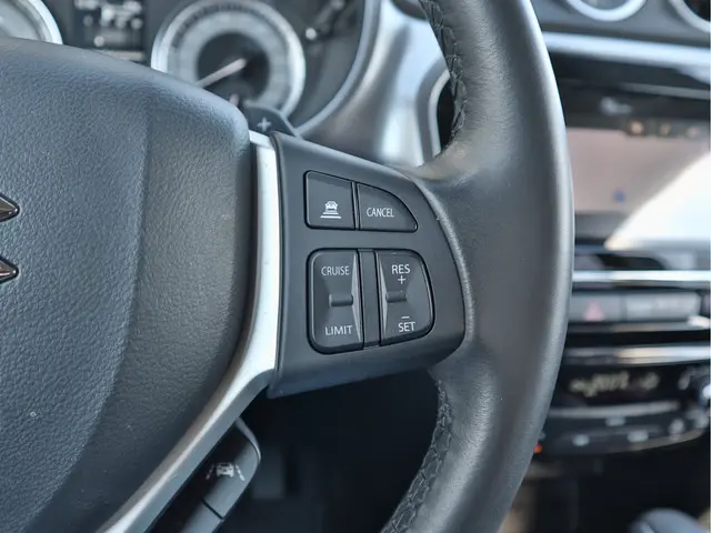 Suzuki Vitara 1.5 Hybrid Select 2023 Hybride Benzine 17