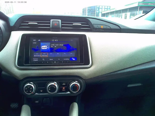 Nissan Micra 1.0L Visia ( 2017 Navi ) 2017 Benzine 13