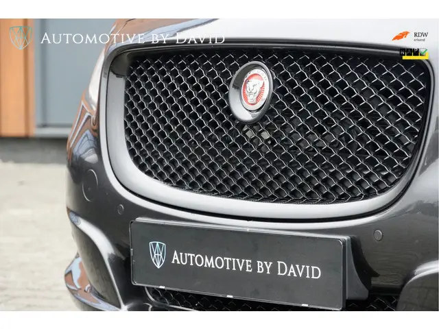 Jaguar XJ XJL 3.0 V6D 275 pk SUPERSPORT LWB 2014 Diesel 33