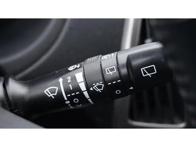 Hyundai i20 1.2i i-Motion Airco 2012 Benzine 16