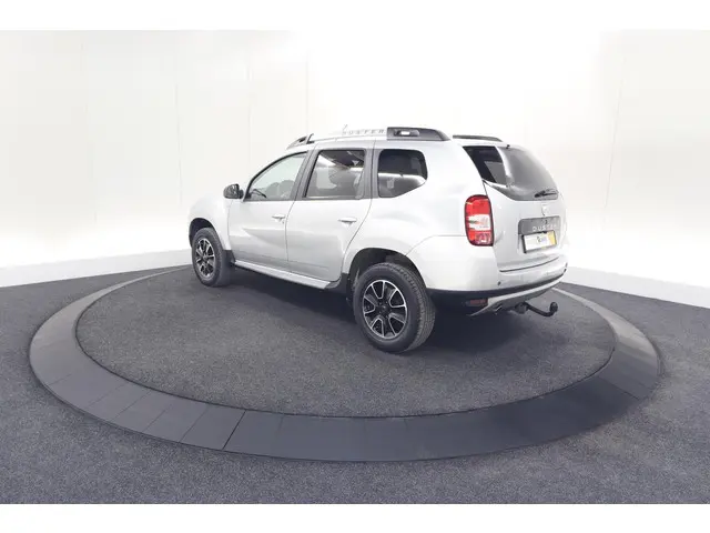 Dacia Duster TCe 120 4x2 Blackshadow 2017 Benzine 63