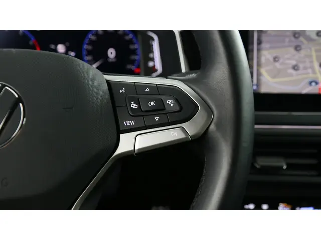 Volkswagen Polo 1.0 TSI 95pk R-Line 2024 Benzine 27