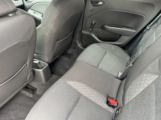 Renault Clio TCe 90 Zen 2020 Benzine 10