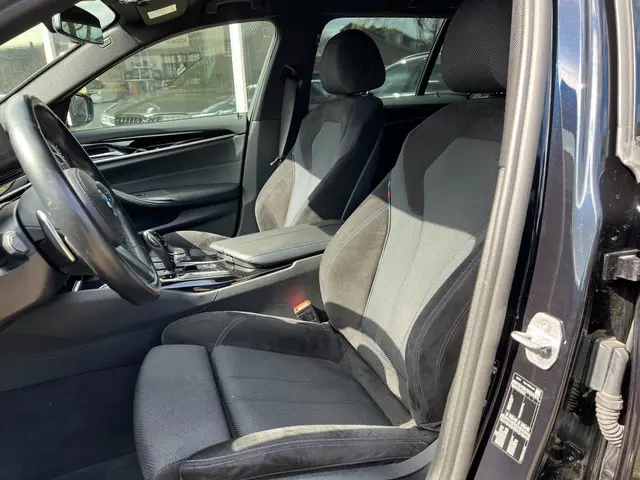 BMW 5 Serie Touring 525d High Executive 2018 Diesel 6