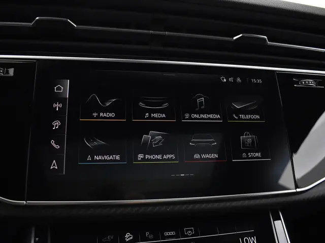 Audi Q8 55 TFSI e quattro Pro Line S 394 PK 2025 Benzine 29