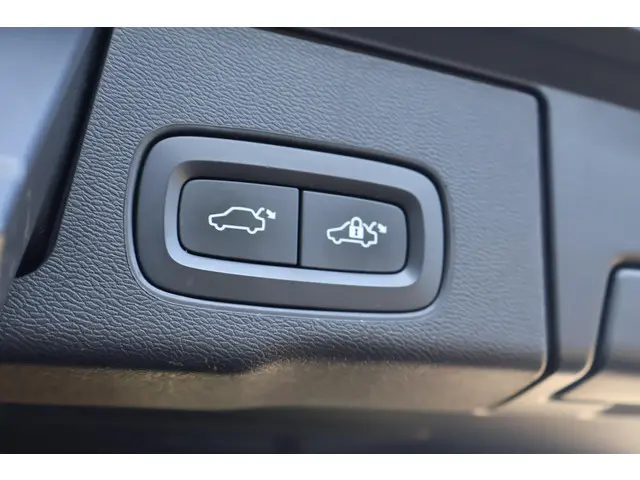 Volvo XC60 T8 AWD Inscription 2021 Hybride Benzine 14