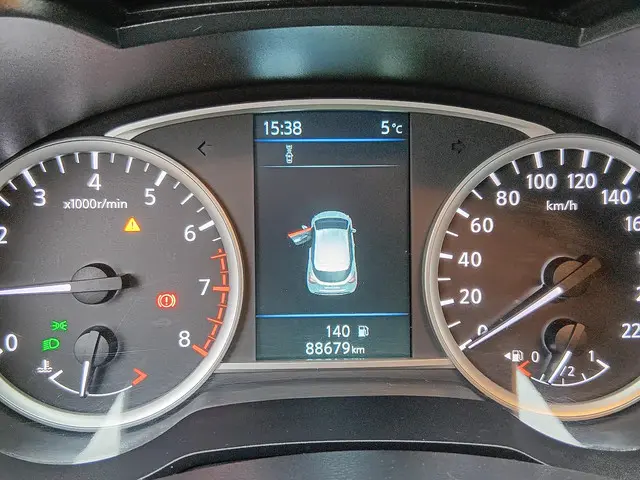 Nissan Micra 0.9 IG-T Acenta 2018 Benzine 15
