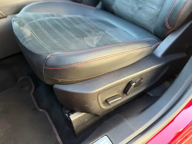 Ford Kuga 2.5 PHEV ST-Line X 2022 Hybride Benzine 27