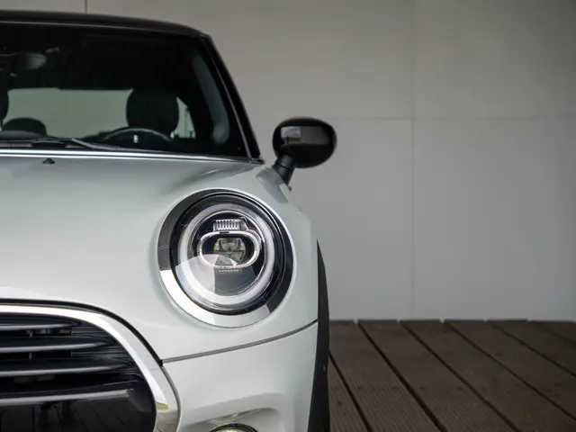 MINI 3-Deurs Cooper Aut. 2020 Benzine 13