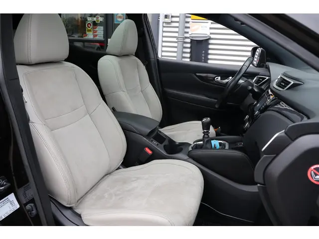 Nissan QASHQAI 1.2 Tekna 2016 Benzine 15