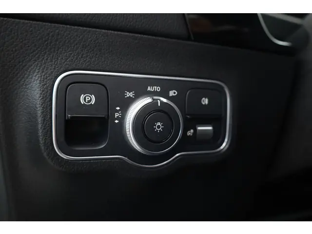 Mercedes-Benz GLA 250 e AMG Line 2022 Hybride Benzine 11