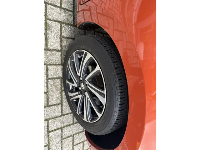 Suzuki Swift 1.2 Style Smart Hybrid 2021 Hybride Benzine 5