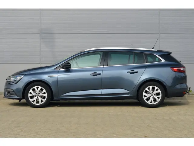 Renault Mégane Estate 1.3 TCe Limited 2018 Benzine 2