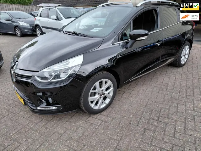 Renault Clio Estate 0.9 TCe Limited 2020 Benzine