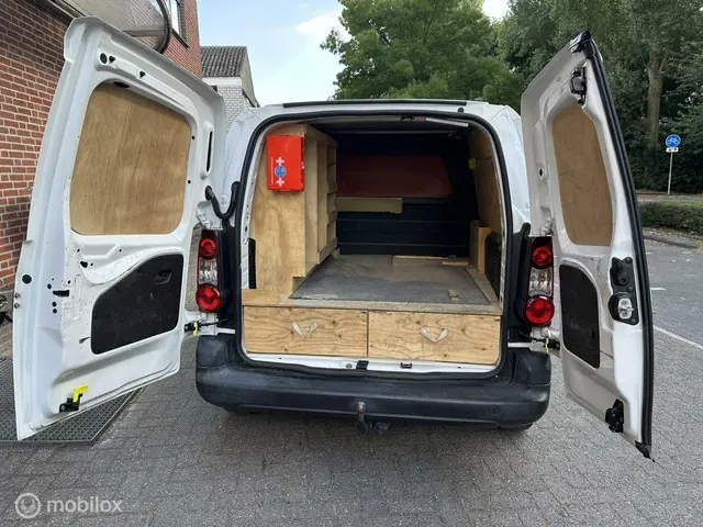Citroën Berlingo bestel 1.6 BlueHDI 75 Club 2017 Diesel 9