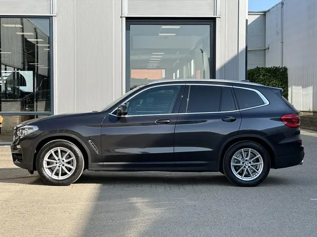 BMW X3 xDrive20i High Executive 2018 Benzine 11