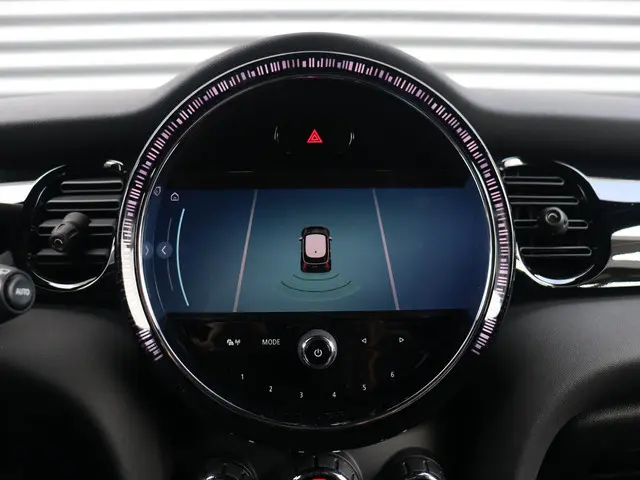 MINI 3-Deurs One 2022 Benzine 24