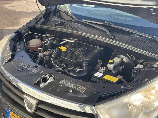 Dacia Lodgy 1.6 MPi 7p. 2013 Benzine 18