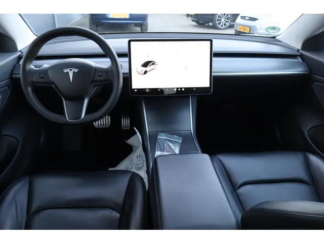 Tesla Model 3 Performance AWD 75 kWh 2019 Elektrisch 8