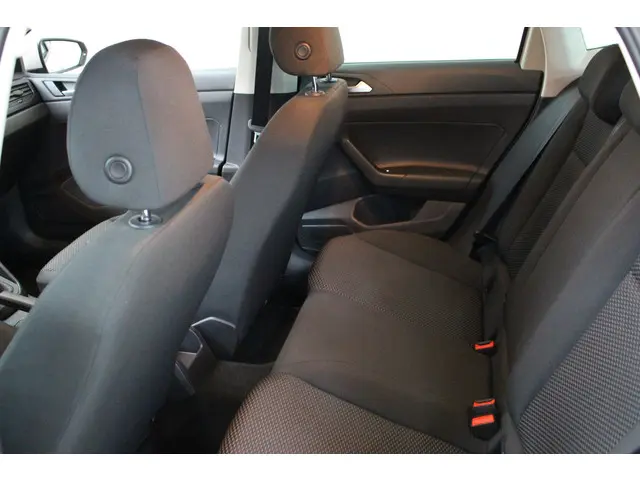 Volkswagen Polo 1.0 TSI Polo 2021 Benzine 8