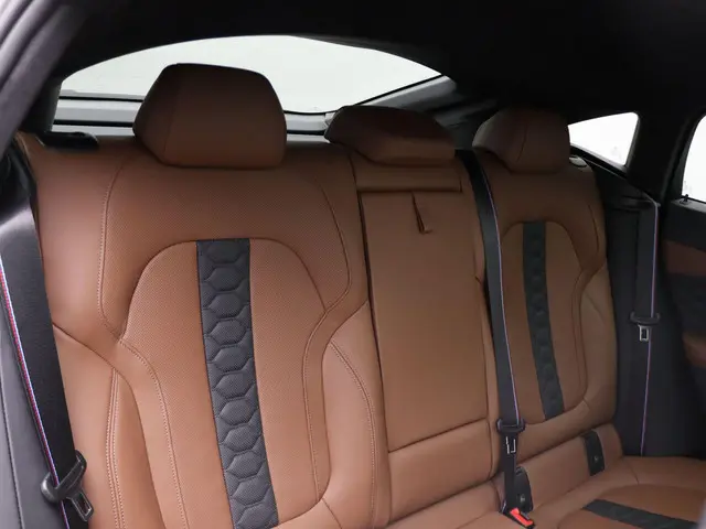 BMW X6 M Competition 2022 Benzine 34
