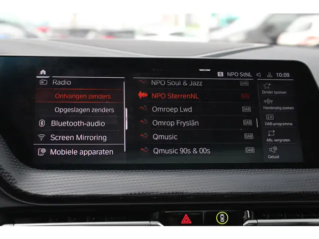 BMW 1 Serie 120i High Executive Edition 2021 Benzine 53