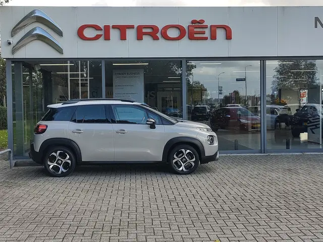 Citroën C3 Aircross 1.2 PureTech S&S Shine 2018 Benzine 4