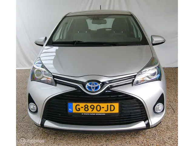 Toyota Yaris 1.5 Hybrid Trend 2016 Hybride Benzine 2