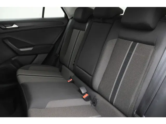 Volkswagen T-Roc 1.0 TSI Style Business 2020 Benzine 12