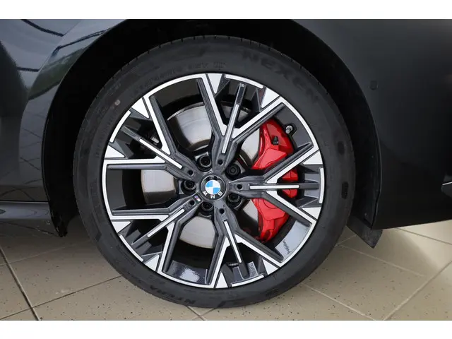 BMW 1 Serie 120 2025 Benzine 6