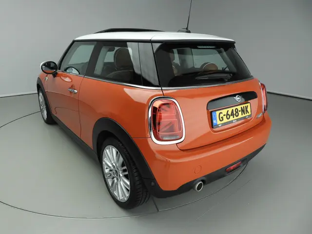 MINI 3-Deurs Cooper 2019 Benzine 32