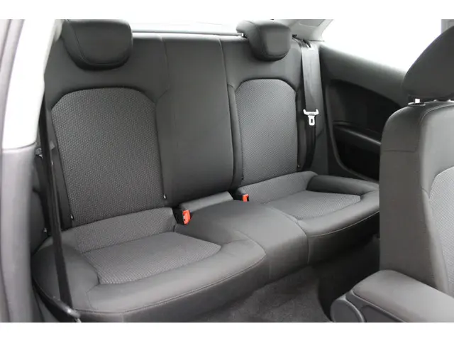 Audi A1 1.0 TFSI Adrenalin 2016 Benzine 27