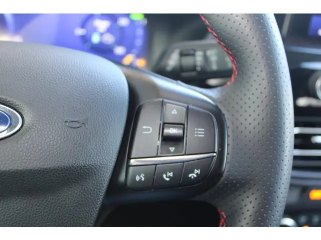 Ford Kuga 2.5 PHEV ST-Line X 2022 Hybride Benzine 15