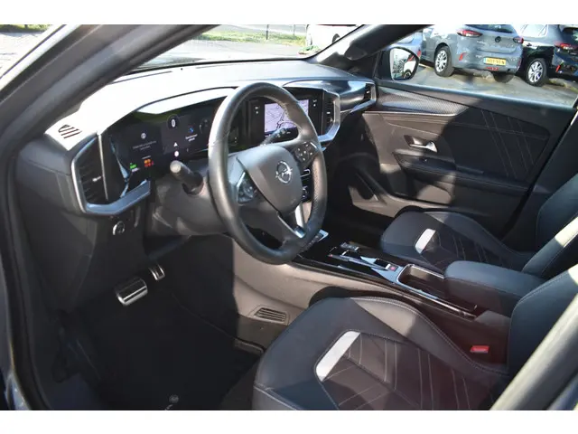 Opel Mokka-e Ultimate 50-kWh 11kw bl. 2022 Elektrisch 23