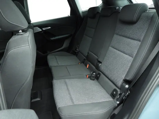 BMW X1 sDrive18i 2023 Benzine 8