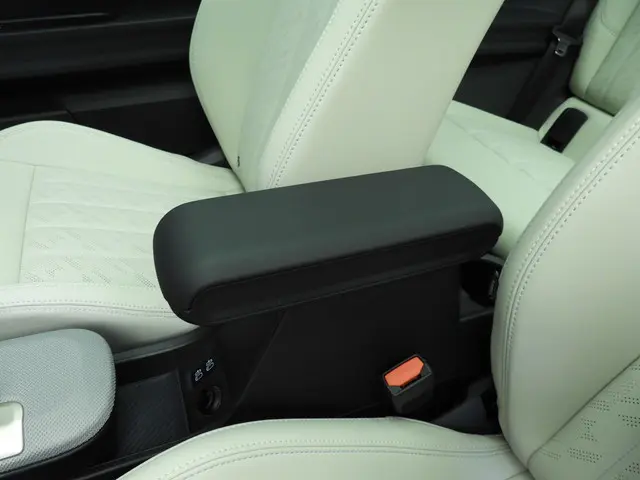 MINI 3-Deurs Cooper C 2025 Benzine 26