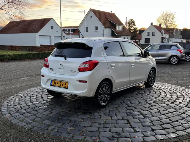 Mitsubishi Space Star 1.2 Instyle 2019 Benzine 4