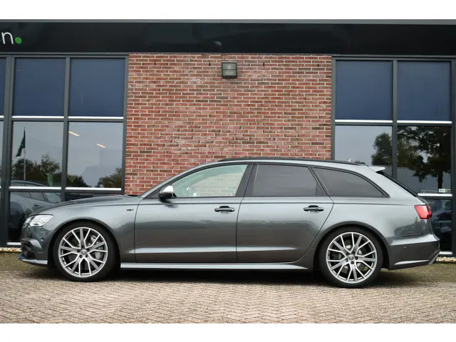 Audi S6 Avant 4.0 TFSI 450pk quattro 2016 Benzine 41