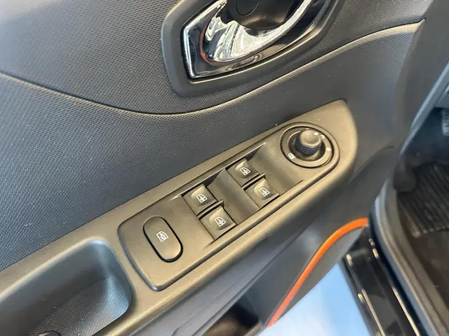 Renault Captur 0.9 TCe Dynamique 2013 Benzine 24