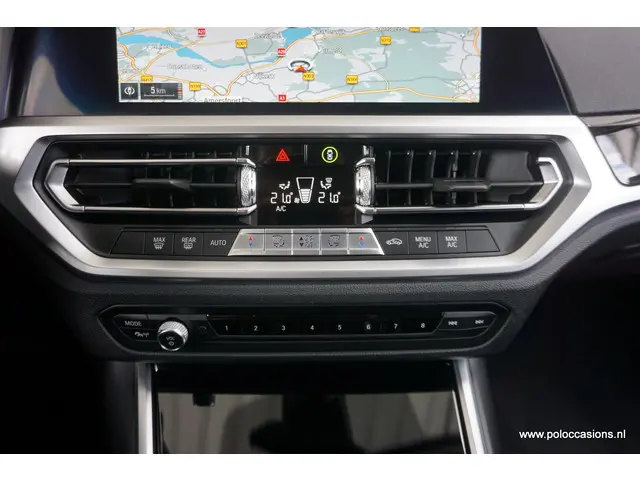 BMW 3 Serie Touring 320i 2020 Benzine 20