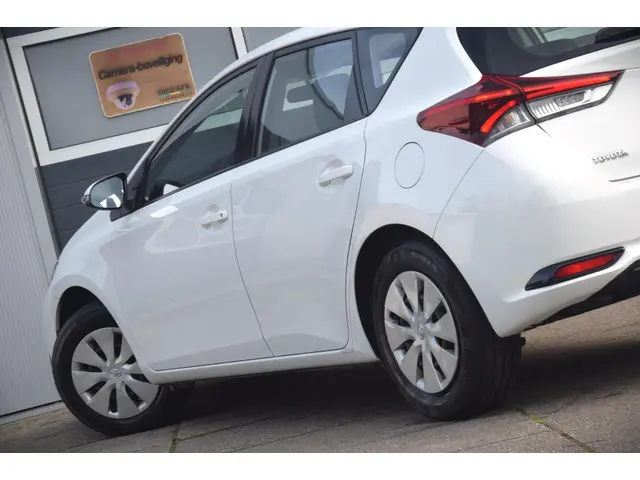 Toyota Auris 1.3 Comfort + TREKHAAK 2016 Benzine 21